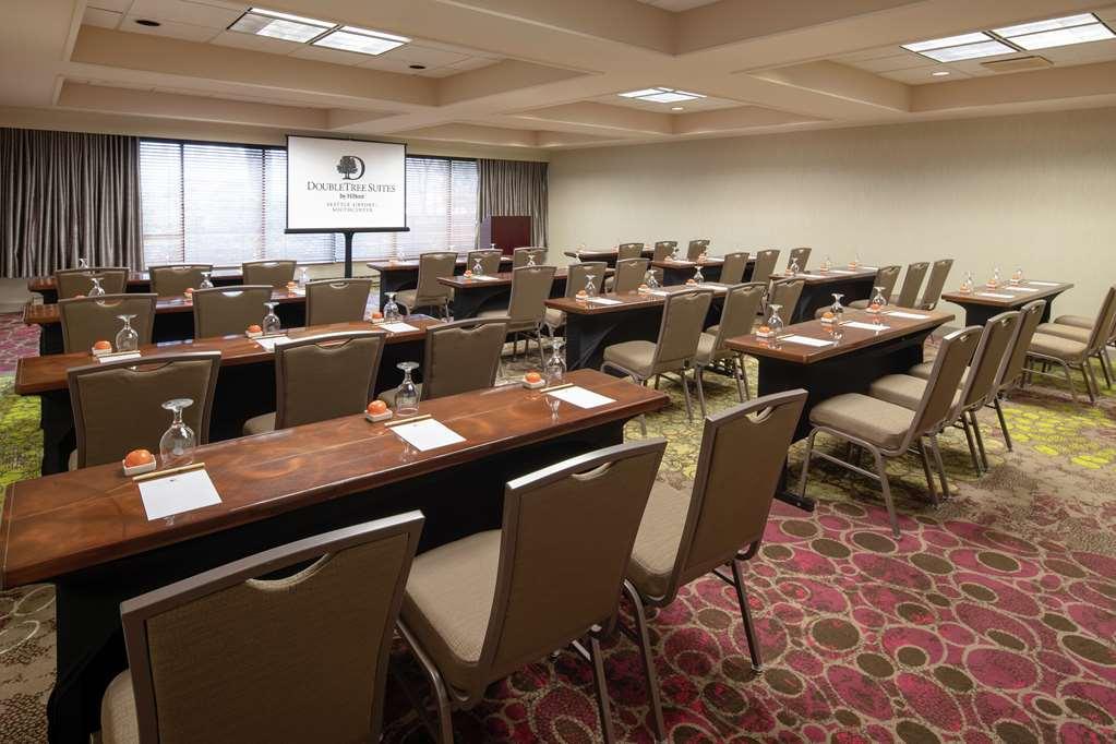 Doubletree Suites By Hilton Seattle Airport/Southcenter Tukwila Facilities photo